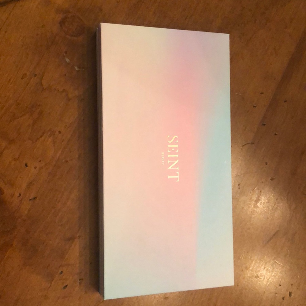 Seint IIID palette 18. Brand new just changed mind in color.